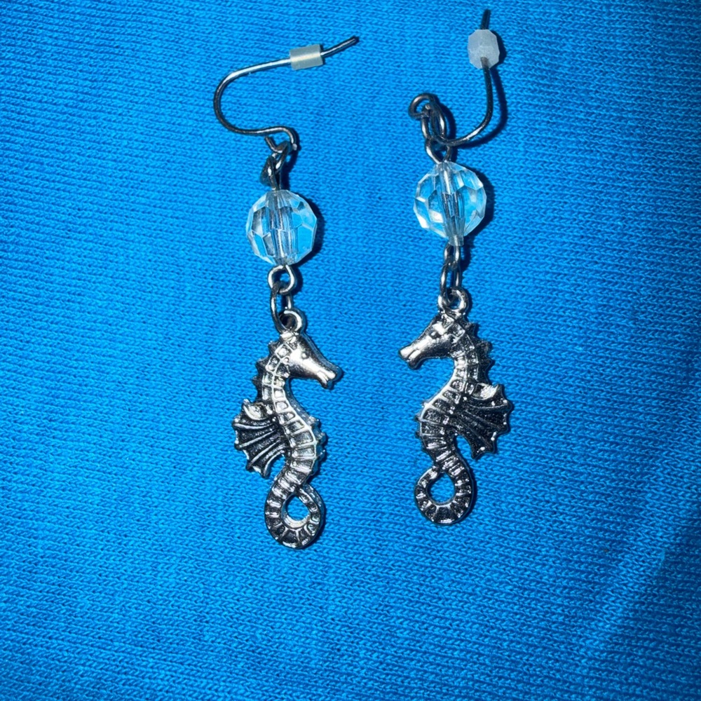 Silver Seahorse Earrings